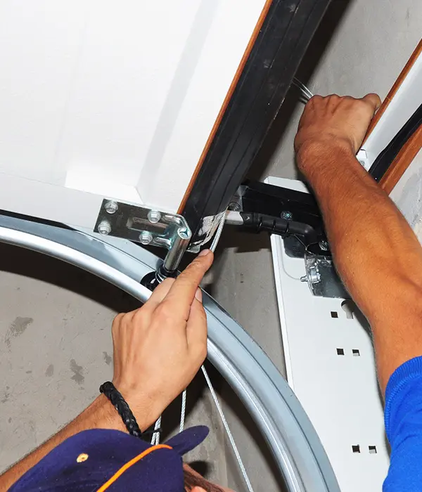 contractors repairs garage door springs